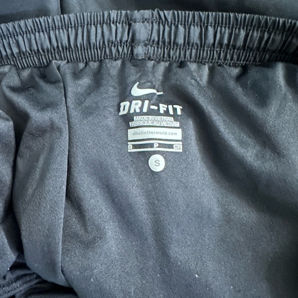 Women’s Nike dri-fit brief lined running shorts. Size Small. Good condition. - Picture 3 of 3